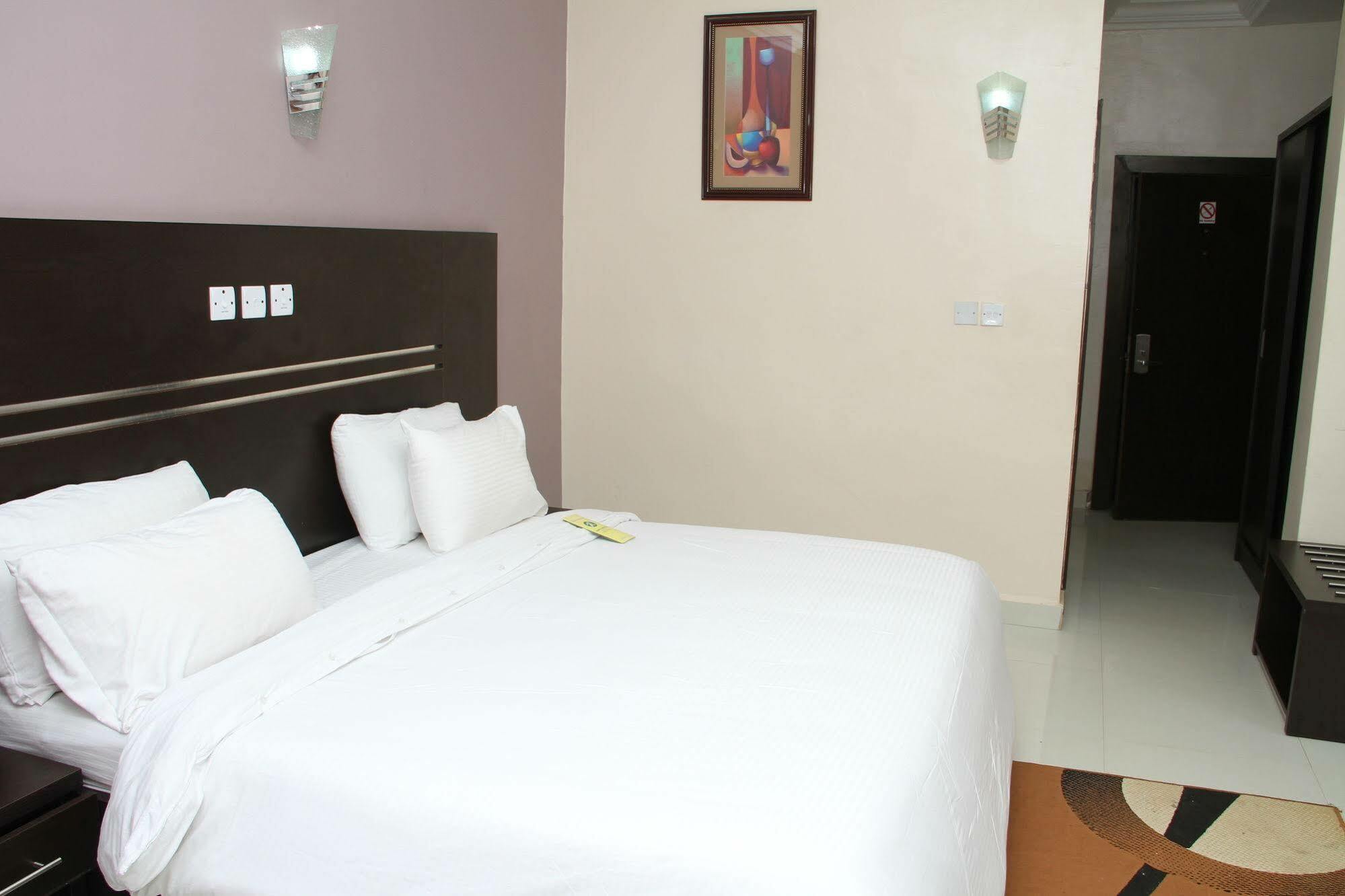 Jades Hotel Wupa Esterno foto