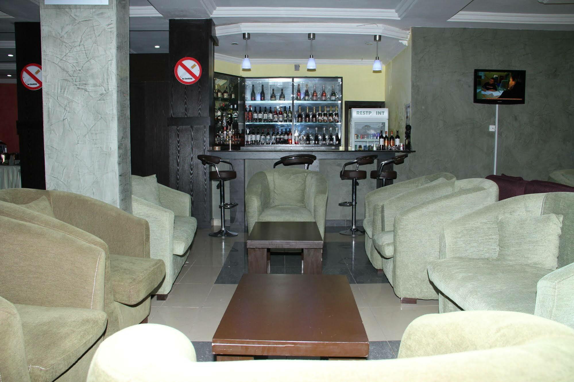 Jades Hotel Wupa Esterno foto
